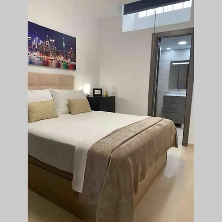 Apartment In 1st Line